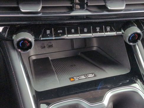 New 2026 Chevrolet Traverse RS w/ LPO, Floor Liner Package image 34