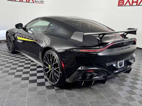 Used 2022 Aston Martin V8 Vantage Coupe RWD image 5