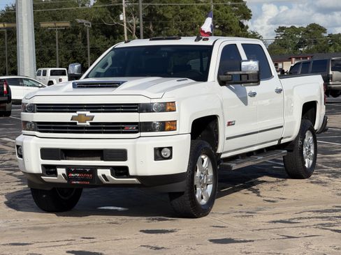 Used 2017 Chevrolet Silverado 2500 LTZ w/ Duramax Plus Package AWD/4WD image 5