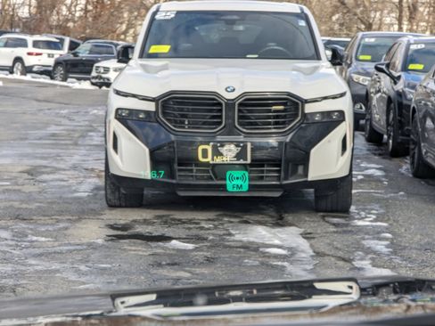 Used 2016 Cadillac Escalade Platinum image 21