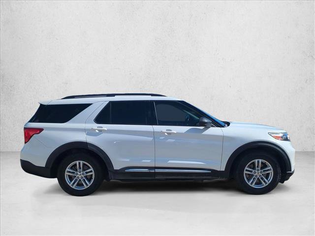 Used 2020 Ford Explorer XLT RWD image 4