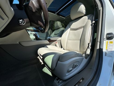 Used 2014 Cadillac XTS Platinum FWD image 12