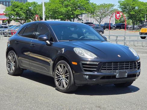 Used 2016 Porsche Macan S AWD/4WD image 3