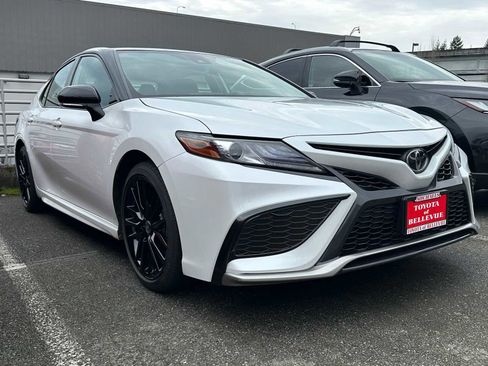 Certified 2023 Toyota Camry XSE image 3