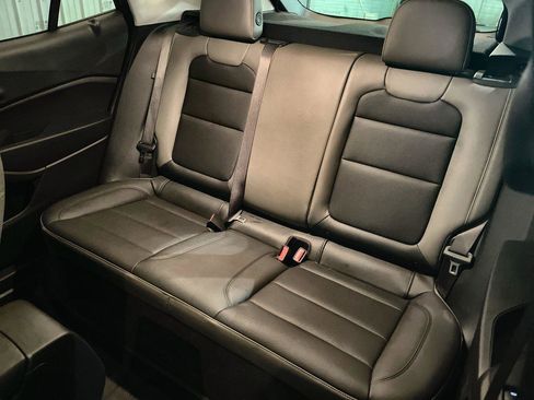 Used 2024 Chevrolet Trax ACTIV w/ Sunroof Package image 22