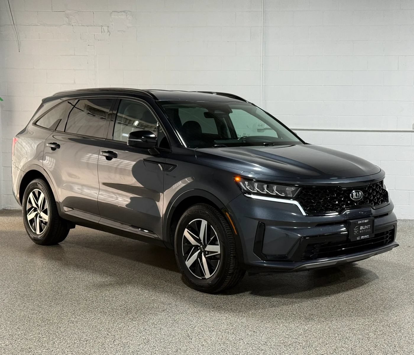 Used 2021 Kia Sorento S FWD image 4