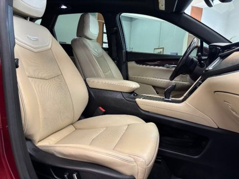 Used 2017 Cadillac XT5 Premium Luxury AWD/4WD image 13