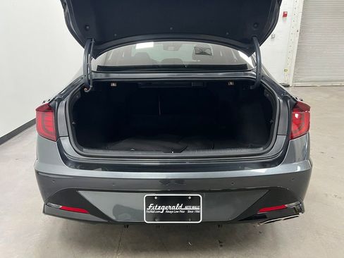 Used 2022 Hyundai Sonata Limited image 18