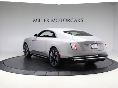 New 2026 Rolls-Royce Spectre image 8