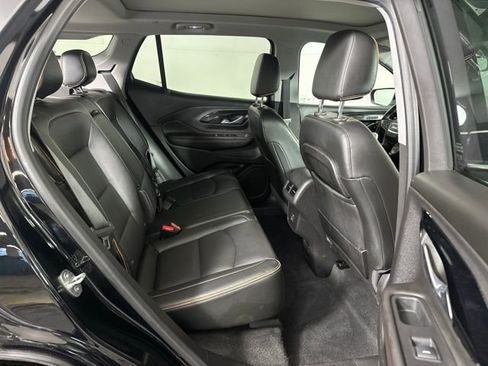 Used 2022 GMC Terrain AT4 w/ Infotainment Package II image 27