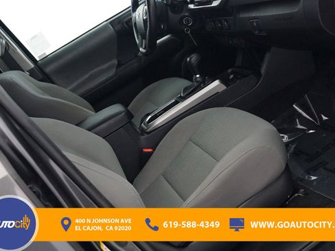 Used 2019 Toyota Tacoma SR5 image 8