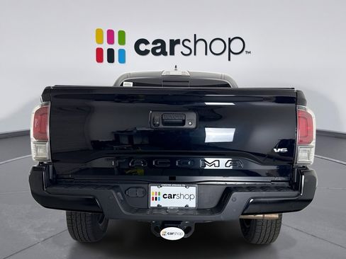 Used 2022 Toyota Tacoma TRD Sport image 4
