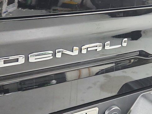 Used 2022 GMC Sierra 1500 Denali AWD/4WD image 28