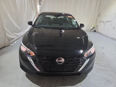 Used 2025 Nissan Sentra SV w/ All-Weather Package FWD image 2