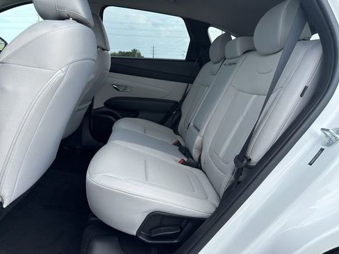 Used 2025 Hyundai Tucson SEL FWD image 9