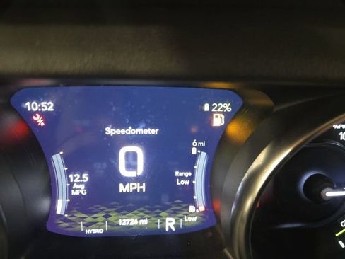 Used 2023 Jeep Wrangler Unlimited Sahara w/ Cold Weather Group AWD/4WD image 17