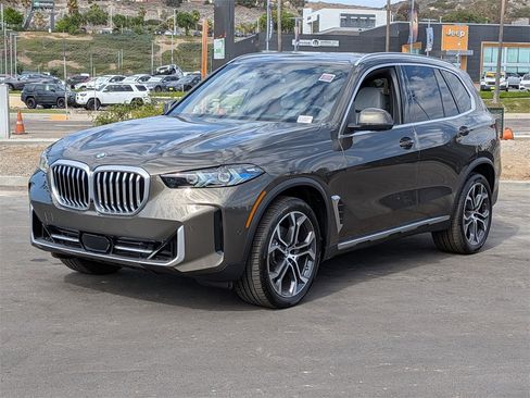 New 2026 BMW X5 xDrive40i image 2