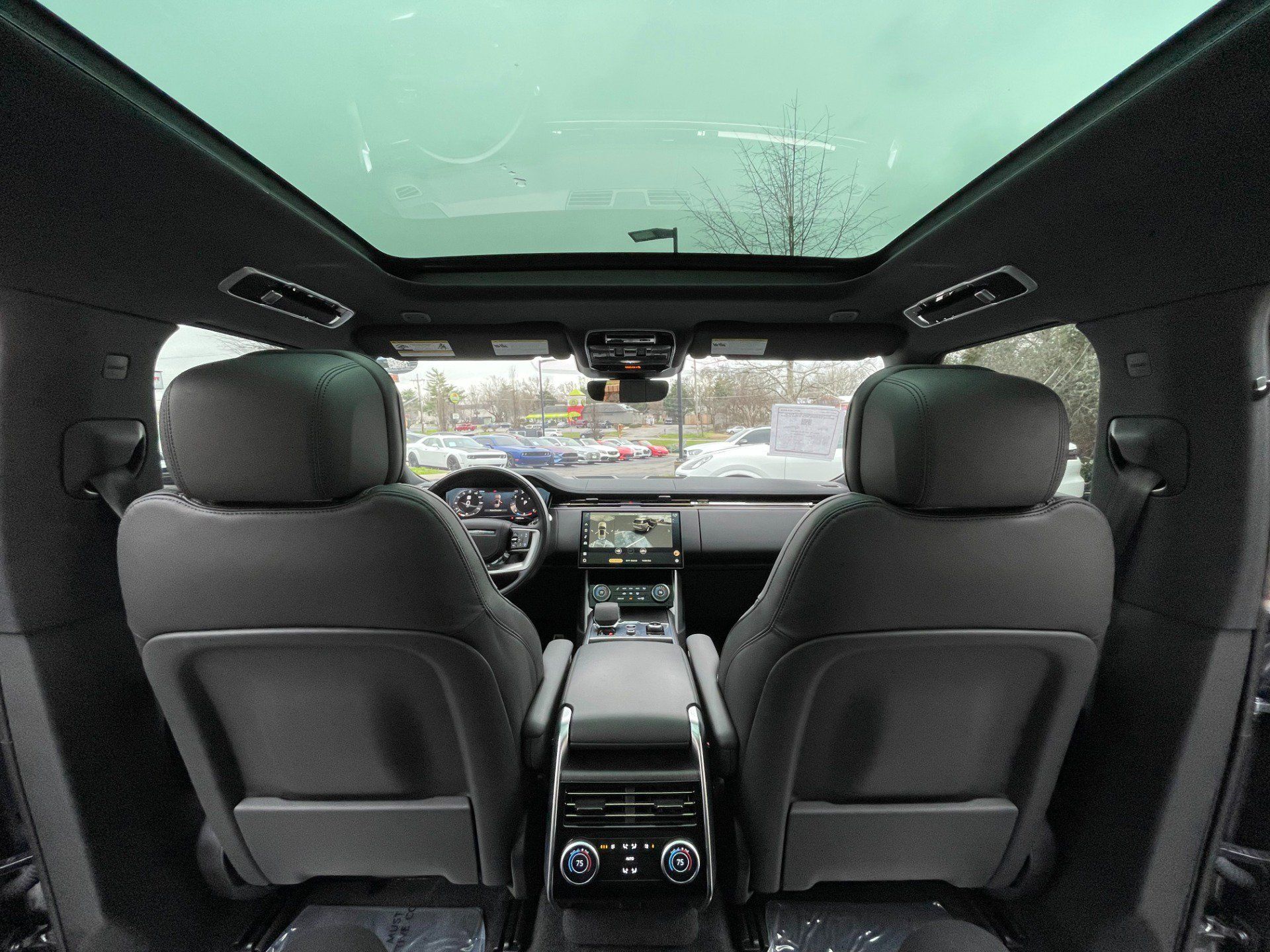 Used 2023 Land Rover Range Rover SE AWD/4WD image 22