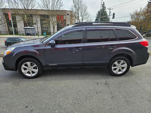 Used 2013 Subaru Outback 2.5i Premium w/ All-Weather Pkg image 4