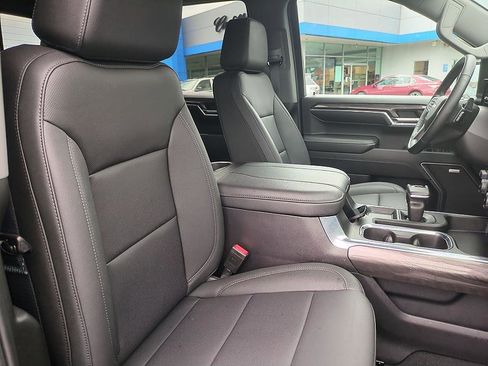 Used 2024 Chevrolet Silverado 1500 LTZ w/ Technology Package AWD/4WD image 34