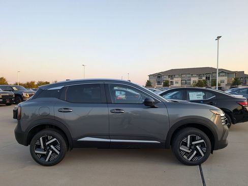 New 2026 Nissan Kicks SV FWD image 3