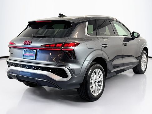 New 2026 Audi Q3 quattro 2.0T AWD/4WD image 5