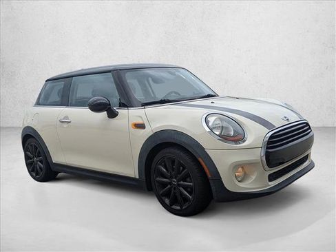 Used 2016 MINI Cooper 2-Door Hardtop image 3