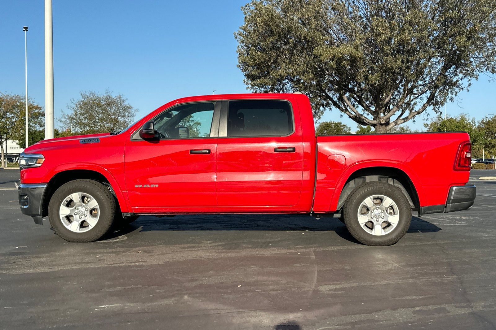 Used 2025 RAM 1500 Big Horn AWD/4WD image 7