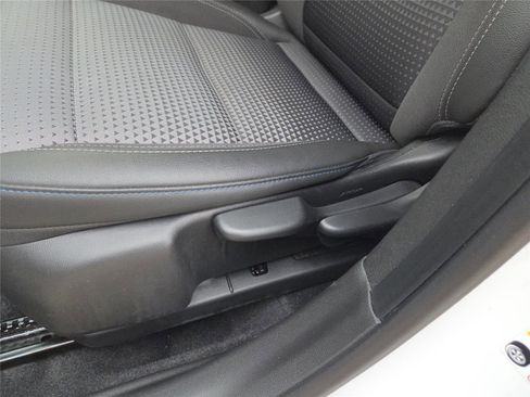 Used 2024 Chevrolet Trax LT image 13