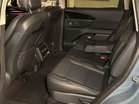 New 2026 Lincoln Nautilus Reserve image 13