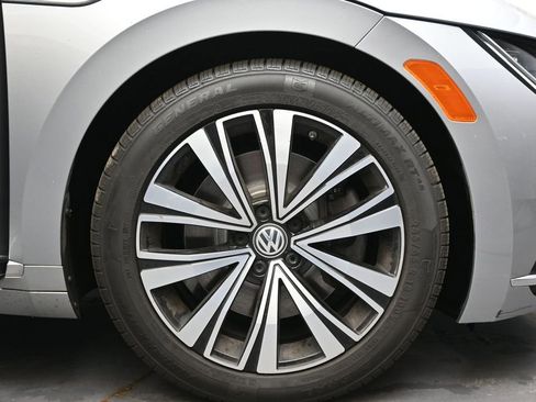 Used 2019 Volkswagen Arteon SE FWD image 10