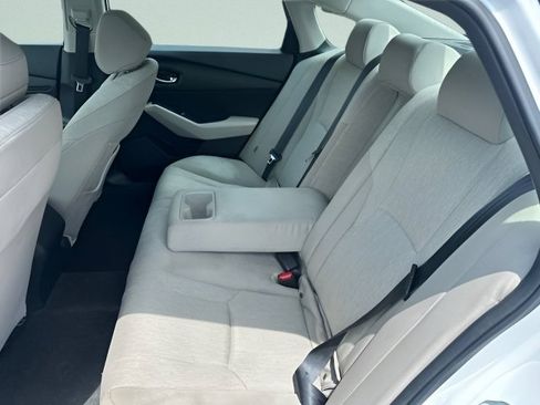 Used 2023 Honda Accord EX image 11