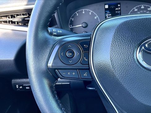 Used 2025 Toyota Corolla SE image 22