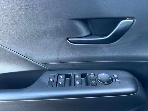 New 2026 Hyundai Kona SE image 11