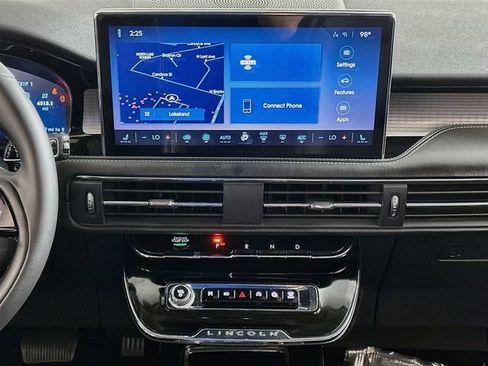 Used 2023 Lincoln Corsair FWD w/ Rear Removable Package Tray image 15