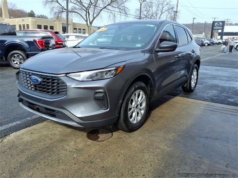 Used 2023 Ford Escape Active image 8