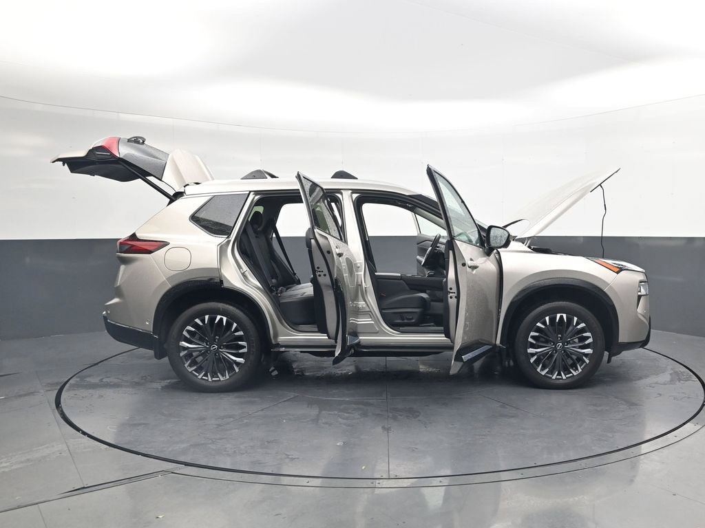 Certified 2026 Nissan Rogue Platinum w/ Platinum Premium Package AWD/4WD image 48