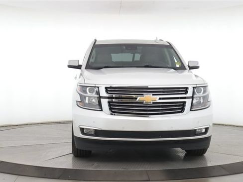 Used 2020 Chevrolet Tahoe Premier AWD/4WD image 12