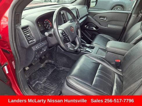 Used 2022 Nissan Frontier PRO-4X w/ Pro-4X Premium Package AWD/4WD image 17