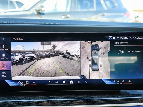 Used 2025 BMW i7 eDrive50 w/ M Sport Package image 23