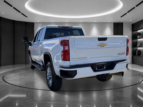 Certified 2022 Chevrolet Silverado 3500 High Country w/ Safety Package II AWD/4WD image 4