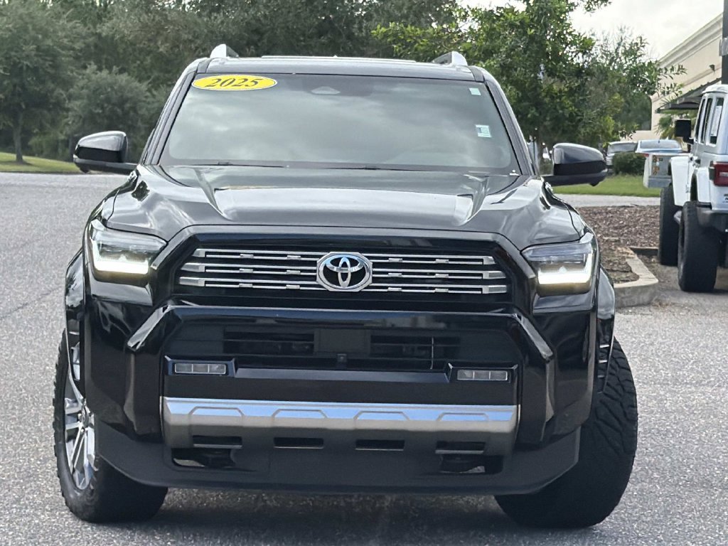 Used 2025 Toyota 4Runner Limited AWD/4WD image 2