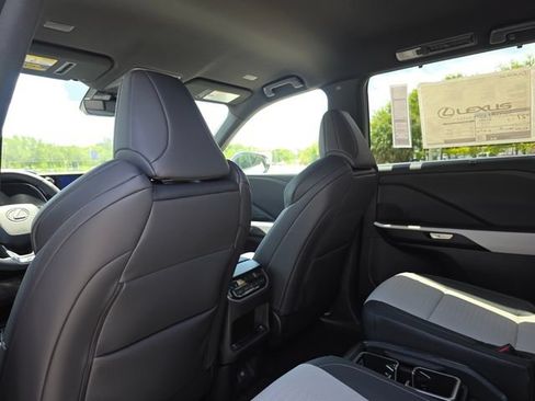 New 2026 Lexus TX 500h AWD image 20