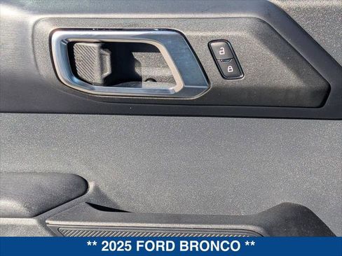 Certified 2025 Ford Bronco Outer Banks w/ Sasquatch Package image 11
