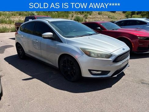Used 2016 Ford Focus SE w/ Equipment Group 201A FWD image 1