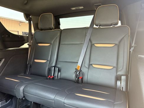 Used 2021 GMC Yukon AT4 w/ Rear Media and Nav Package AWD/4WD image 28
