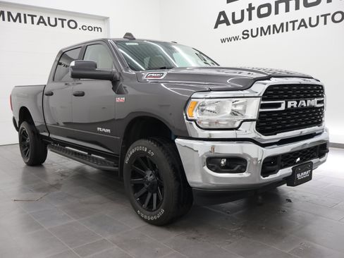 Used 2022 RAM 2500 Big Horn w/ Level C Equiment Group AWD/4WD image 2