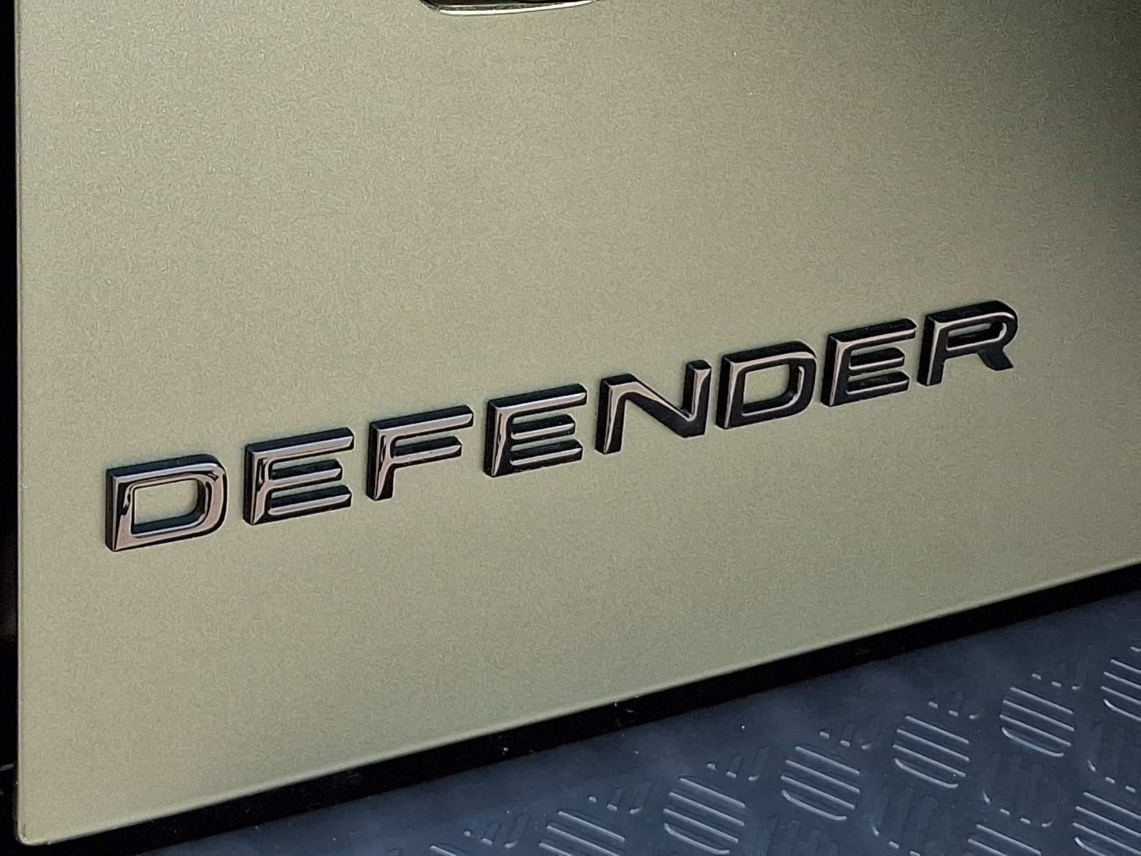 New 2026 Land Rover Defender 110 S AWD/4WD image 18