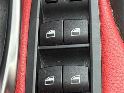 Used 2015 BMW 428i xDrive Convertible AWD/4WD image 17