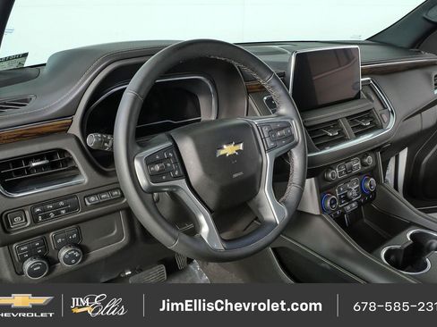 Certified 2023 Chevrolet Tahoe Premier w/ Premium Package 2 AWD/4WD image 4
